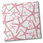 Casa de Praia Rosa Náutica<br><div class="desc">Um padrão de praia cor-de-rosa giro e tenra com estrelas-do-mar. Sinta-se livre para mudar a cor de fundo para corresponder ao seu espaço! Quer queiras usar este azulejo como uma pequena porta copos ou trivit para uma bebida ou prato... ou queres ficar grande com uma pancada de cozinha, ou azulejo...</div>