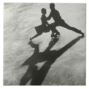 Casal do patinagem no gelo