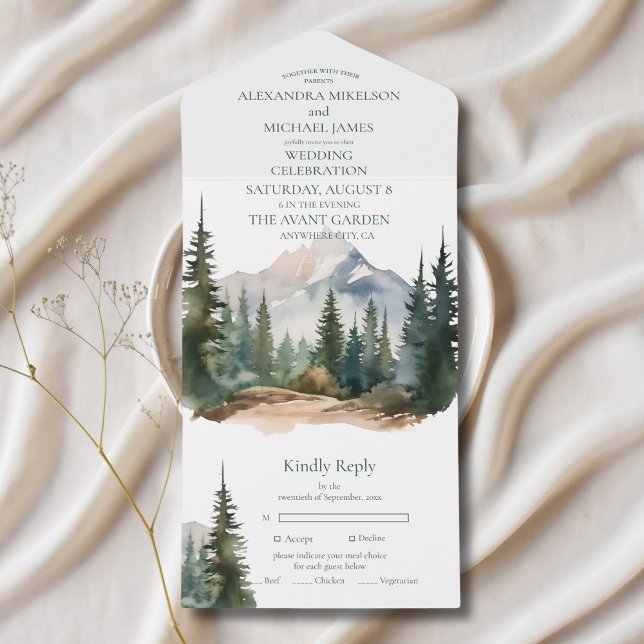 Casamento de Árvores Evergreen na Floresta Russa d (Criador carregado)