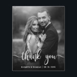 Casamento de Foto Branco Preto Elegante de Orçamen<br><div class="desc">Personalização Romântica Da Caligrafia Elegante Do Orçamento 2 Casamento De Foto Branco Preto Obrigado Baixo Barato De Orçamento Cartão Fino. Envie obrigados aos seus amigos e familiares por fazerem parte do seu dia especial com este obrigado personalizado personalizado. Ele apresenta um design de cobertura de texto do script de fonte...</div>