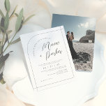 Casamento de Fotografia Elegante de Arca Chic<br><div class="desc">Encomenda de casamento. Convites personalizados modernos, mas clássicos, para o seu casamento. Uma combinação única de formas minimalistas, detalhes de caligrafia e tipografia elegante. A frente desses convites de casamento modernos apresenta um simples quadro de linha em torno da tipografia quic. O lado superior esquerdo da imagem é uma curva...</div>