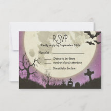 Casamento de Halloween RSVP em roxo com lua