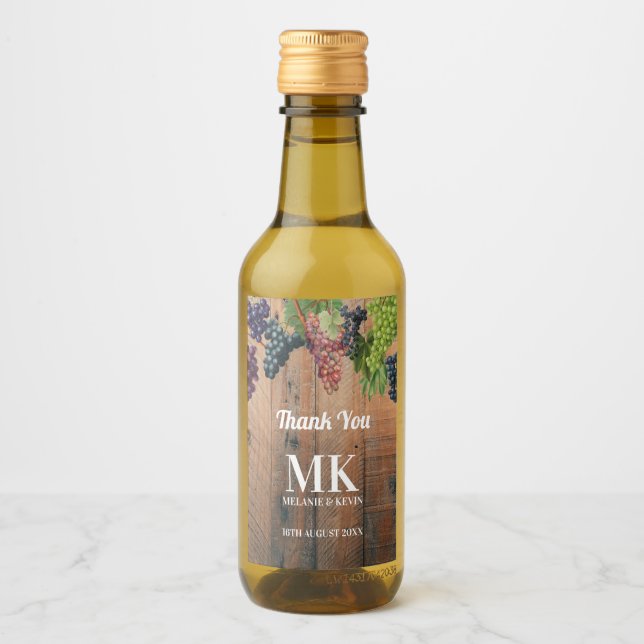 Casamento de Madeira e Uvas de Vinha Rústica (Frente)