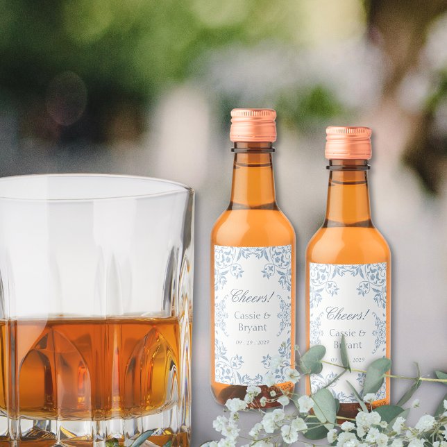 Casamento de Na moda do Elegante Blue and White Ch (vintage elegant blue and white wedding liquor bottle labels for mini cocktails for bachelor party)