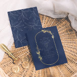 Casamento de Quadro Dourado Azul de Marinho de Orç<br><div class="desc">Convites de casamento, modernos e minimalistas para qualquer época do ano! Este design botânico apresenta um quadro verde desenhado à mão em folha de ouro falso sobre um fundo azul marinho. Dentro no quadro, há seus nomes e detalhes de eventos em uma delicada tipografia branca. Seus nomes são separados por...</div>