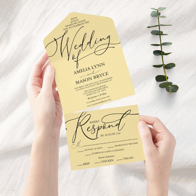 Casamento de Script de Caligrafia Amarelo-Amarelo- (Butter Yellow Elegant Script Calligraphy all in one wedding invitation )