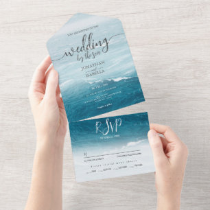 Casamento de verão pelo mar azul ondulado, ombre o