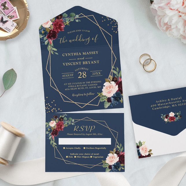 Casamento Geométrico Dourado Azul-Marinho Russo (A detachable RSVP card for easy guest responses, making the planning process seamless. )