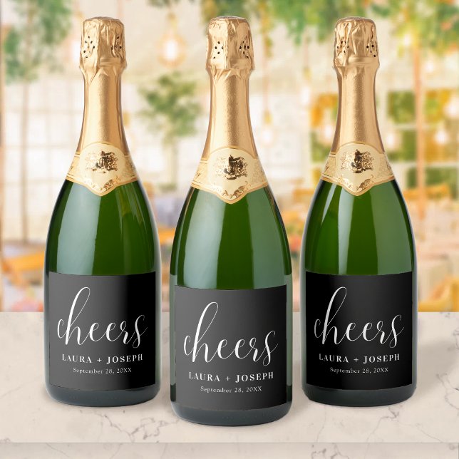 Casamento Minimalista Simples Preto e Branco (Minimalist black and white sparkling wine label adds a chic personalized touch to wedding toasts)