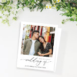 Casamento Moderno de Foto Instantânea de Orçamento<br><div class="desc">** SATIN PAPER É PAPEL FINO. ATUALIZE O PAPEL PARA OBTER UM PAPEL MAIS ESPESADO. TEM UMA OPÇÃO PARA ENVELOPES. *** Economize dinheiro em convites com este convite menor que tem uma opção para envelopes. Prepare seus convidados para o maravilhoso casamento com seu convite para o casamento instantâneo. Quer um...</div>