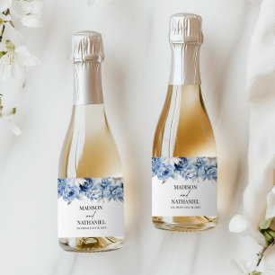 Casamento no Jardim com Flores Azuis Empoeiradas