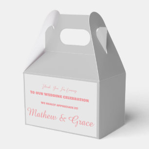 Casamento Personalizado Dando Caixas