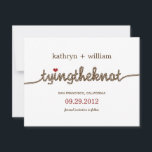 Casando Moderno Salvar O Anúncio De Data<br><div class="desc">Espalhe as notícias de forma divertida e na moda com este cartões salve a data moderno de Casando,  em berryberrysweet.com.</div>