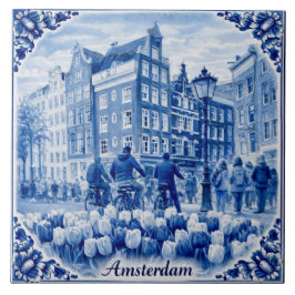 Casas de Amsterdã com azulejo estilo Delft Blue