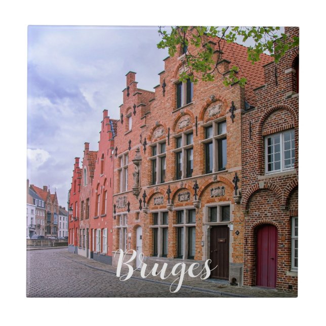 Casas medievais de tijolos coloridos em Bruges, Bé (Frente)