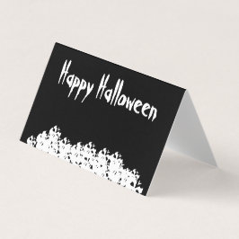 Cascas brancas pretas do Halloween empilham costum