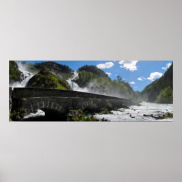Cascata de Latefossen, na Noruega, poster