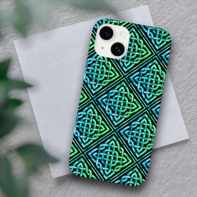 Caso Celtic Knot Pattern iPhone 14 (Criador carregado)