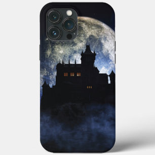 Castelo fantasma durante a noite