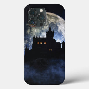 Castelo fantasma durante a noite