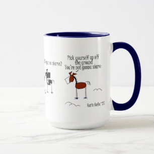 Cavalo engraçado que joga uma caneca dos desenhos
