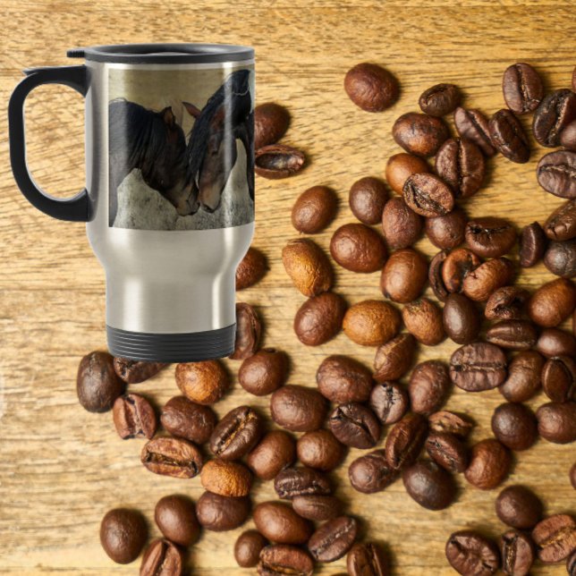 Cavalos Selvagens Mustang Caneca de viagem Nuzzlin (Criador carregado)