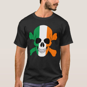 Caveira De Bandeira Da Irlanda E Camisas De Cruzei