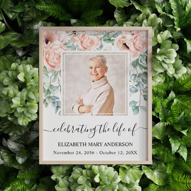 Celebração do Memorial de Pequim Rosa-Blush Foto d (Blush pink floral watercolor celebration of life poster with a photo of your loved one.)