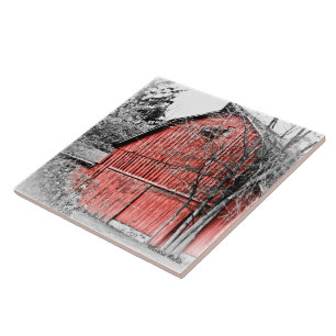 Celeiro vermelho lindo