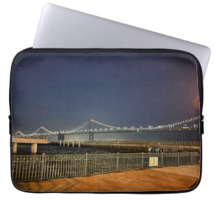 Cenas da capa para laptop da ponte de São Francisc