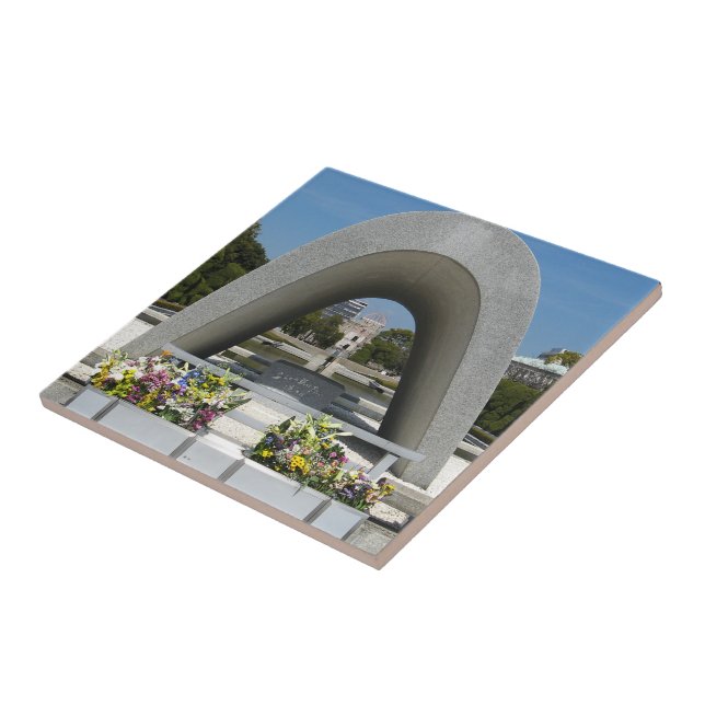 Cenotaph Memorial Hiroshima (Lateral)