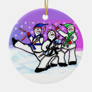 Cerâmica Bonecos de neve do karaté com o ornamento das