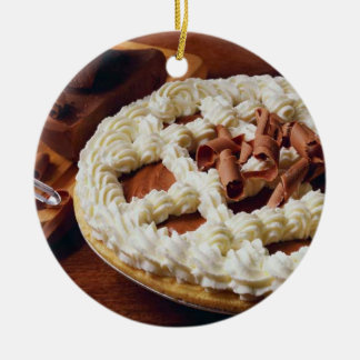 CERÂMICA ORNAMENTO REDONDO DA TORTA DE CREME DO CHOCOLATE