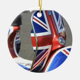 Cerâmica Union Jack em um ornamento do patinete de motor