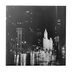 cerca de 1954:  Da vista uma avenida de Michigan