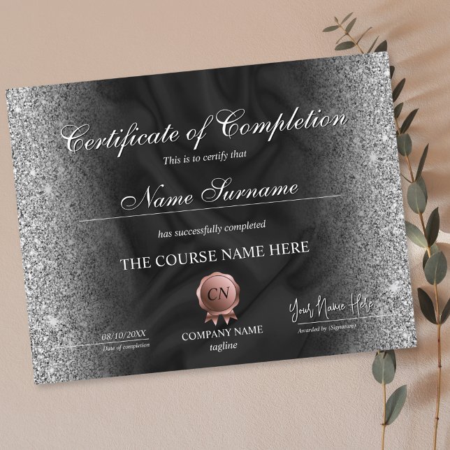 Certificado de Conclusão do Curso de Conclusão do  (certificate of completion with black silk background and silver glitter on the edges)