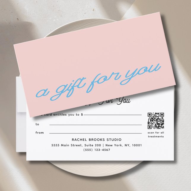 Certificado de Presente com Código QR Rosa Blush e (Modern Script Blush Pink QR Code Gift Certificate)