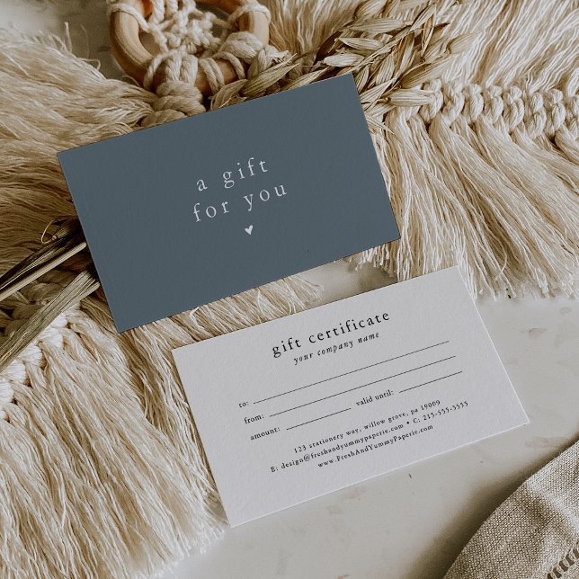 Certificado de Presente de Azul Escuro EMELIA Mode (EMELIA Dark Blue Voucher Gift Certificate Template)