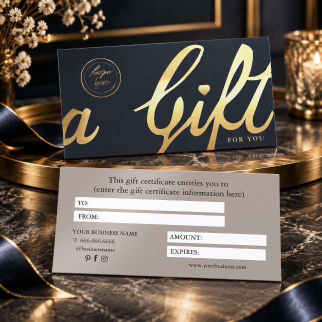 Certificado de Presente de Rótulo Dourado Elegante (Elegant Gold Script Gift Certificate Card | Luxury)