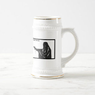 Cerveja a freira dos ladrões do vinho com uma caneca de