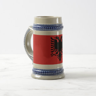 Cerveja Caneca com a bandeira de Albânia