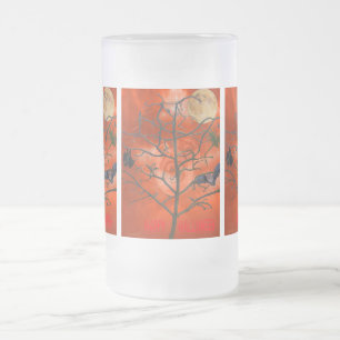 Cerveja Vidro Jateado Árvore morto entre uma caneca torta de laranja