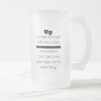 Cerveja Vidro Jateado O gerente de palco anda em um bar - caneca da