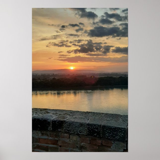 Céu Noturno de Esztergom. Poster (Frente)