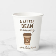 Chá de fraldas de café neutro entre homens castanh