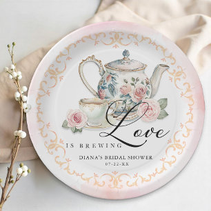 Chá de Panela Amor Estão Preparando Prato de Papel