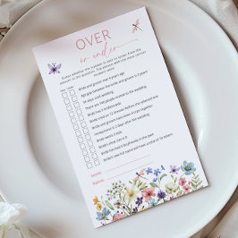 Chá de panela de flor selvagem sobre ou sob o jogo