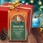 Chalkboard Teacher Christmas Obrigado Etiqueta do<br><div class="desc">Uma etiqueta de presente com um quadro verde com velas e ornamentos festivos de Natal. Bonita como etiqueta de presente de Obrigado para um professor para os Feriados.</div>