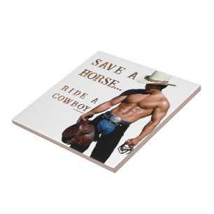 Chapéu de cowboy de palha salva cavalo do Slippery