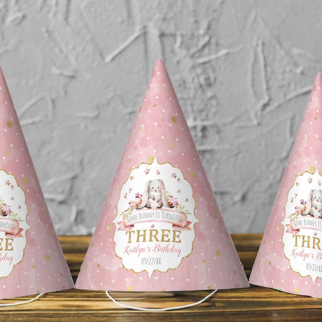 Chapéu De Festa Um coelho está virando três aniversário de 3 anos (Criador carregado)